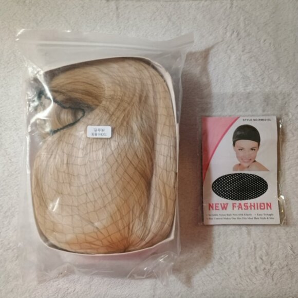 NWOT: New Long Curly Wig 70CM Light Blonde Color - Picture 4 of 8